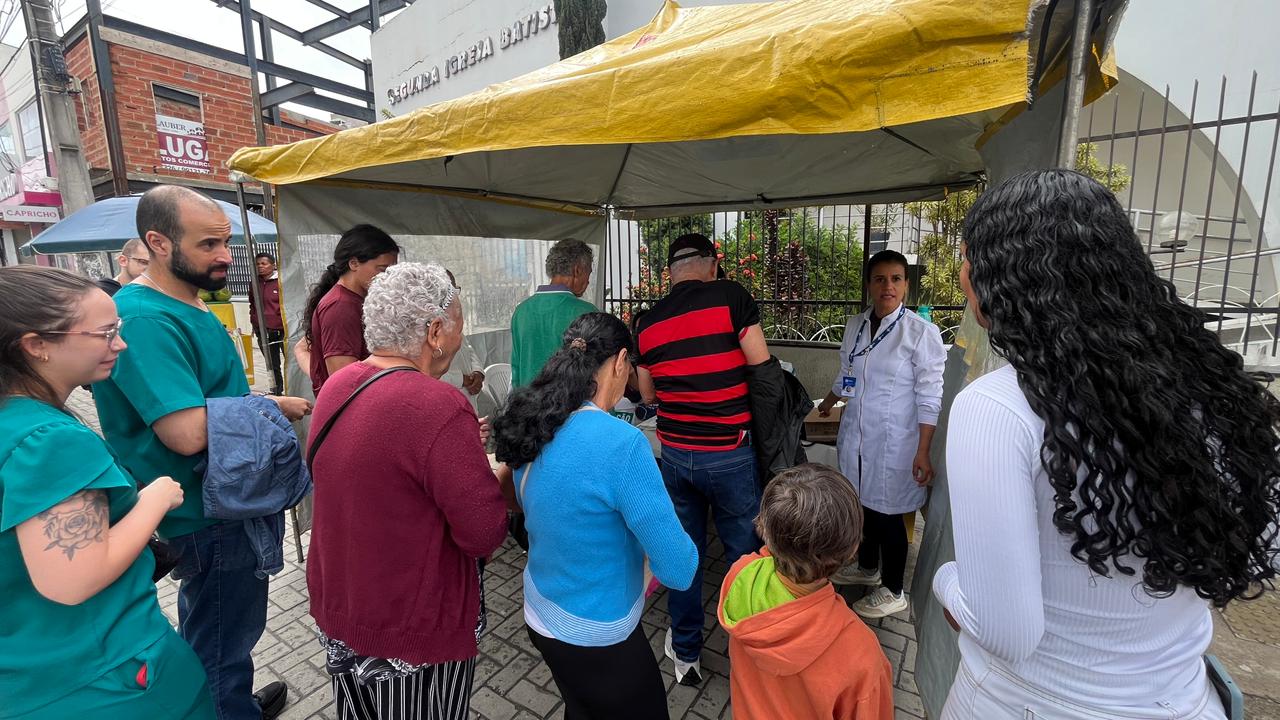 Vacinação contra a gripe atende público prioritário na Estação Herzem Gusmão